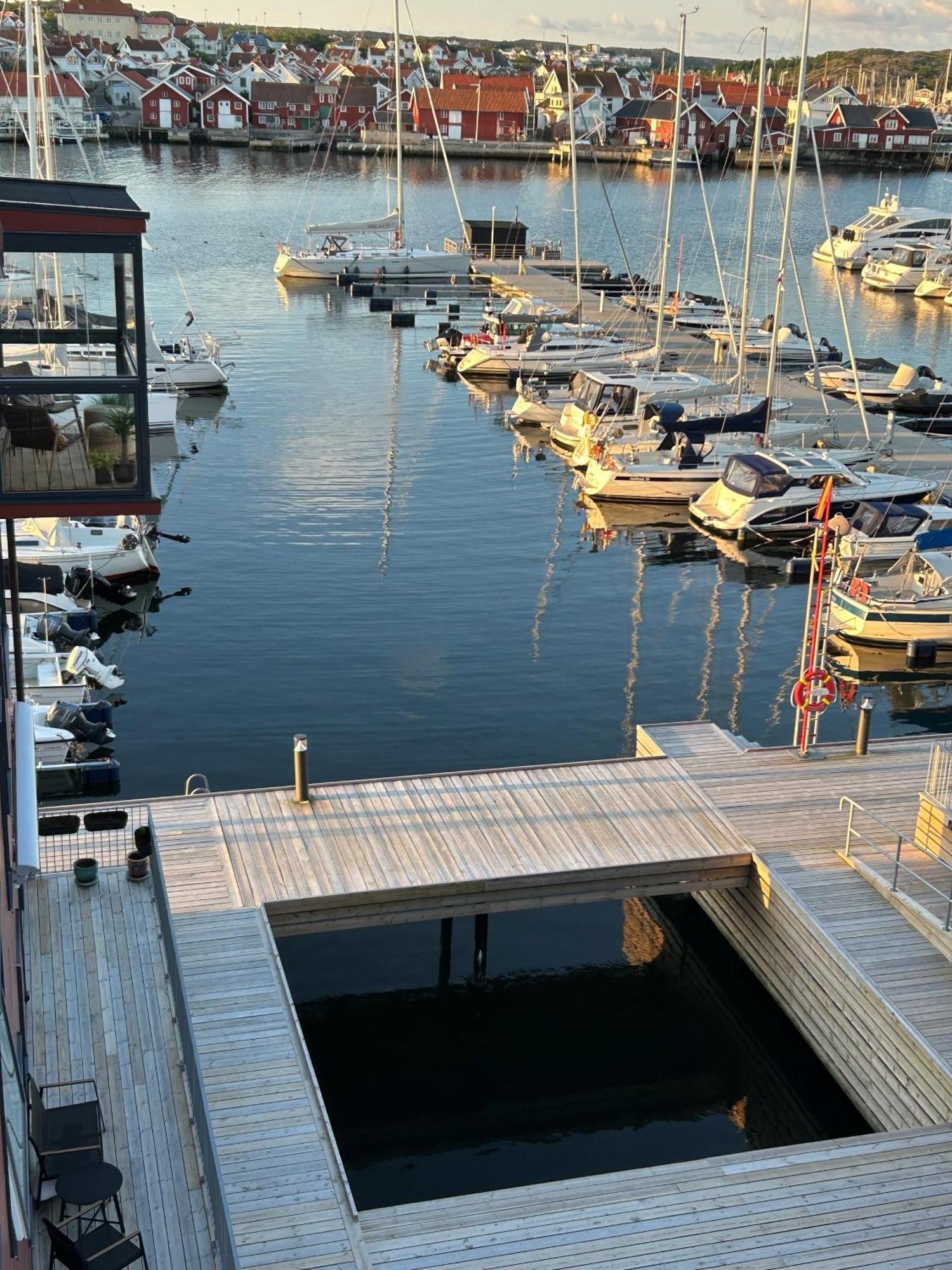 Pa Bryggan Apartment Skärhamn Exterior foto